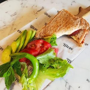 Kaşarlı Sucuklu Tost